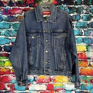 Wrangler Hero Denim Jean Jacket Size Medium Trucker Jacket